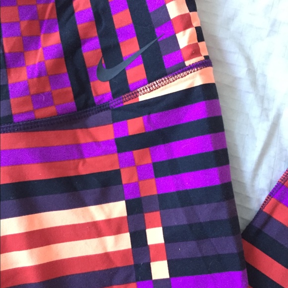 Nike Leggings - Picture 3 of 4